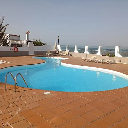Дом отдыха Geranio House, Beachfront, Pool,
