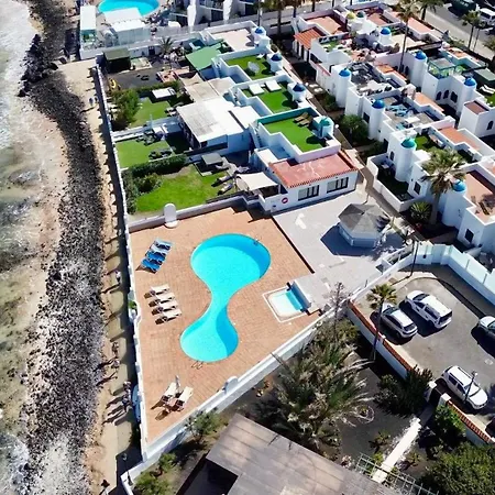 Geranio House, Beachfront, Pool, Дом отдыха *